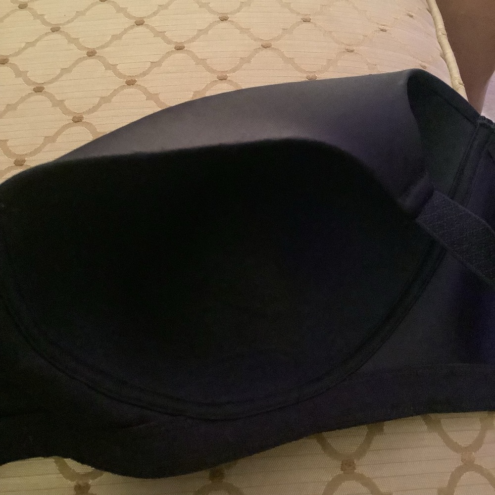Vanity Fair brassiere full cover no wires black 38D in excellent conditi⦠- Picture 4 of 9